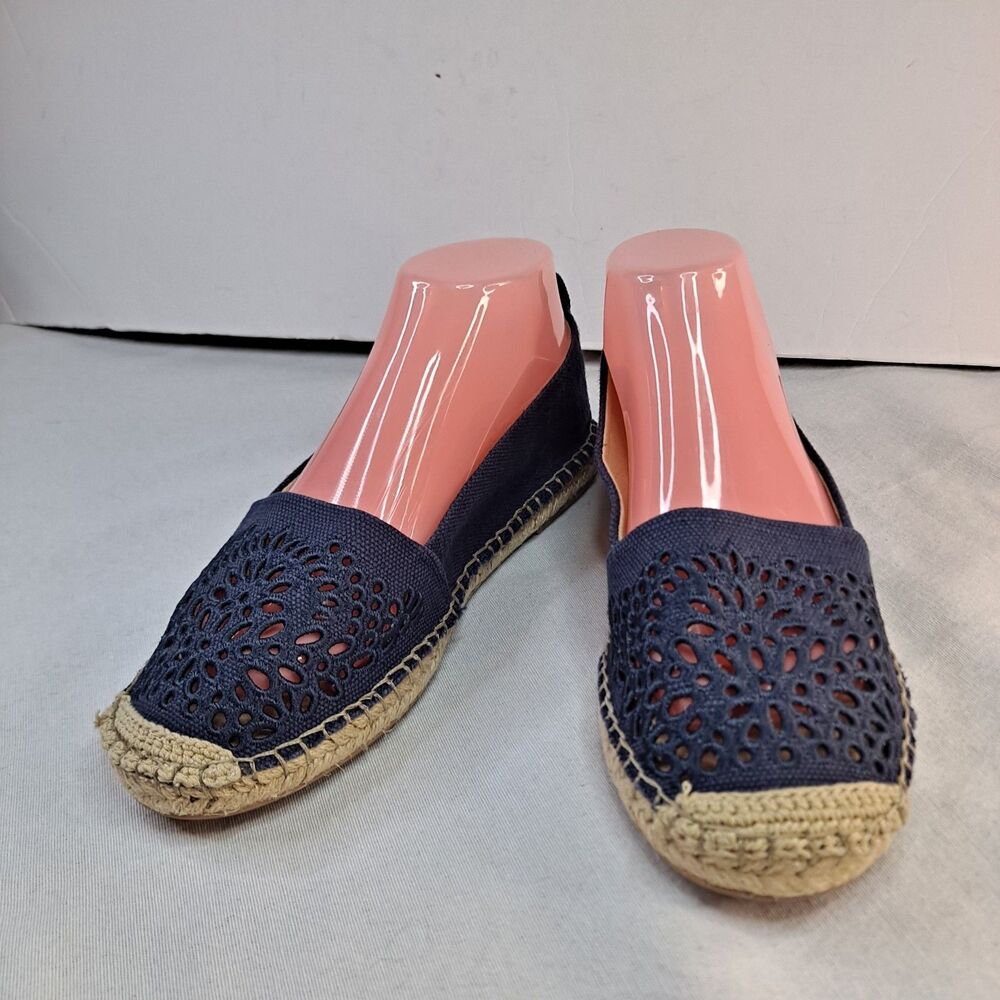 Kelly & Katie Sayeva Espadrille Flats Women's 8 Navy Embroidered Perforated